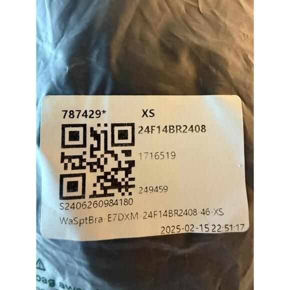 NWT Halara Black Cutout Sports Bra Size XS - Picture 7 of 7